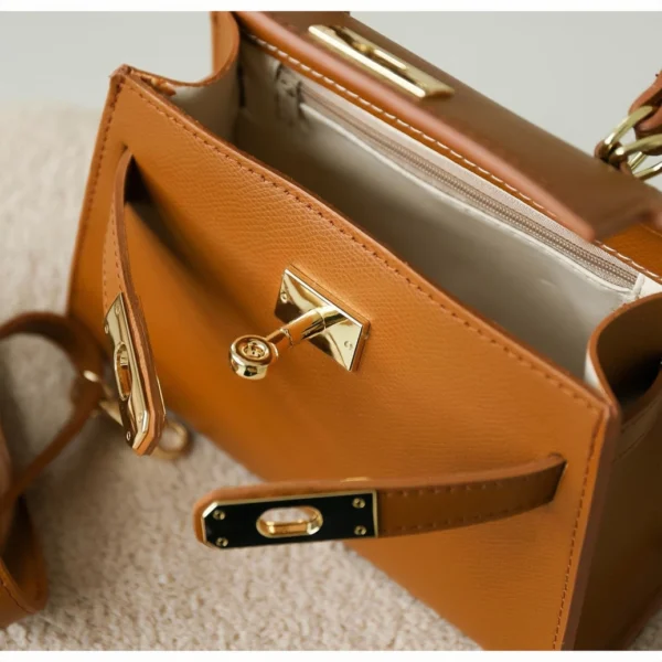 Light Brown Purse – Image 6